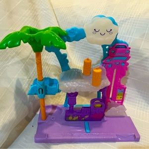 Polly Pocket Pollyville Flamingo Fun Car Wash Playset